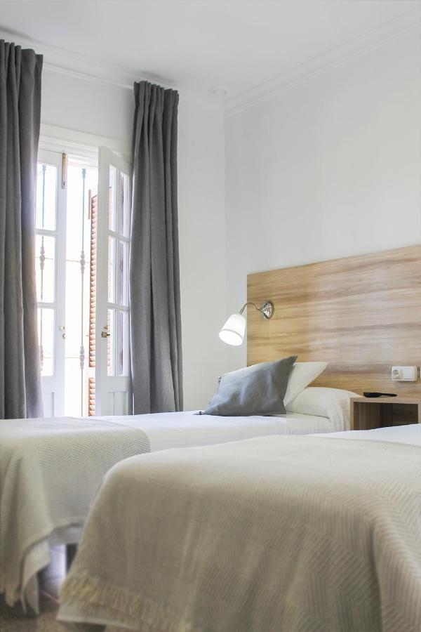 Hotel Restaurante Via Sevilla - Cadiz By Ma 22 Puntos El Cuervo  المظهر الخارجي الصورة
